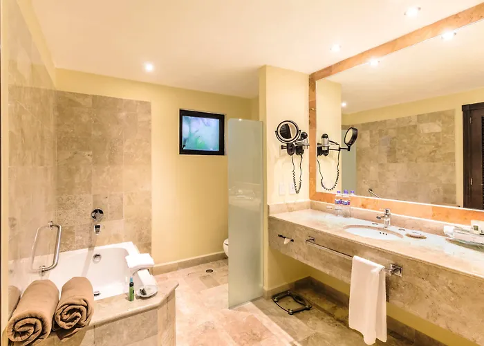 Occidental Resort 5*