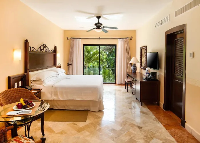 Occidental Resort 5*